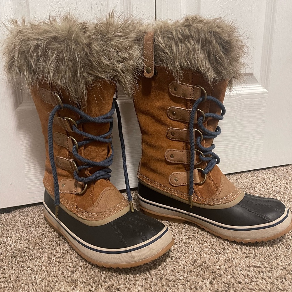 SOREL “Joan of the Arctic” boots